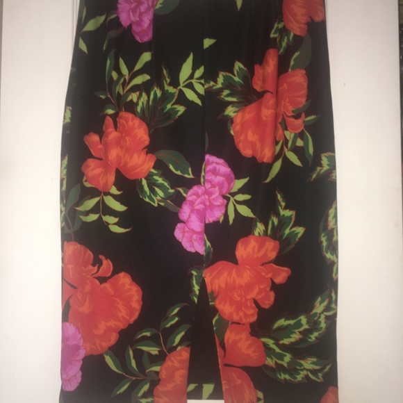 Express Floral Pencil Skirt w Elastic Waist Medium - Picture 2 of 4